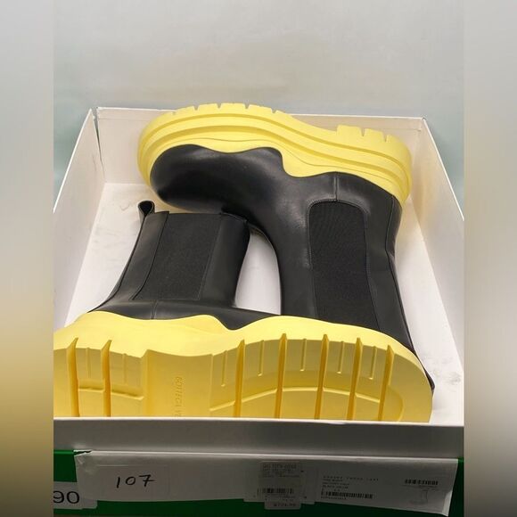 Bottega Veneta Contrast-Sole Leather Tire Men’s Chelsea Boots size 43/us size 10 - Picture 11 of 13